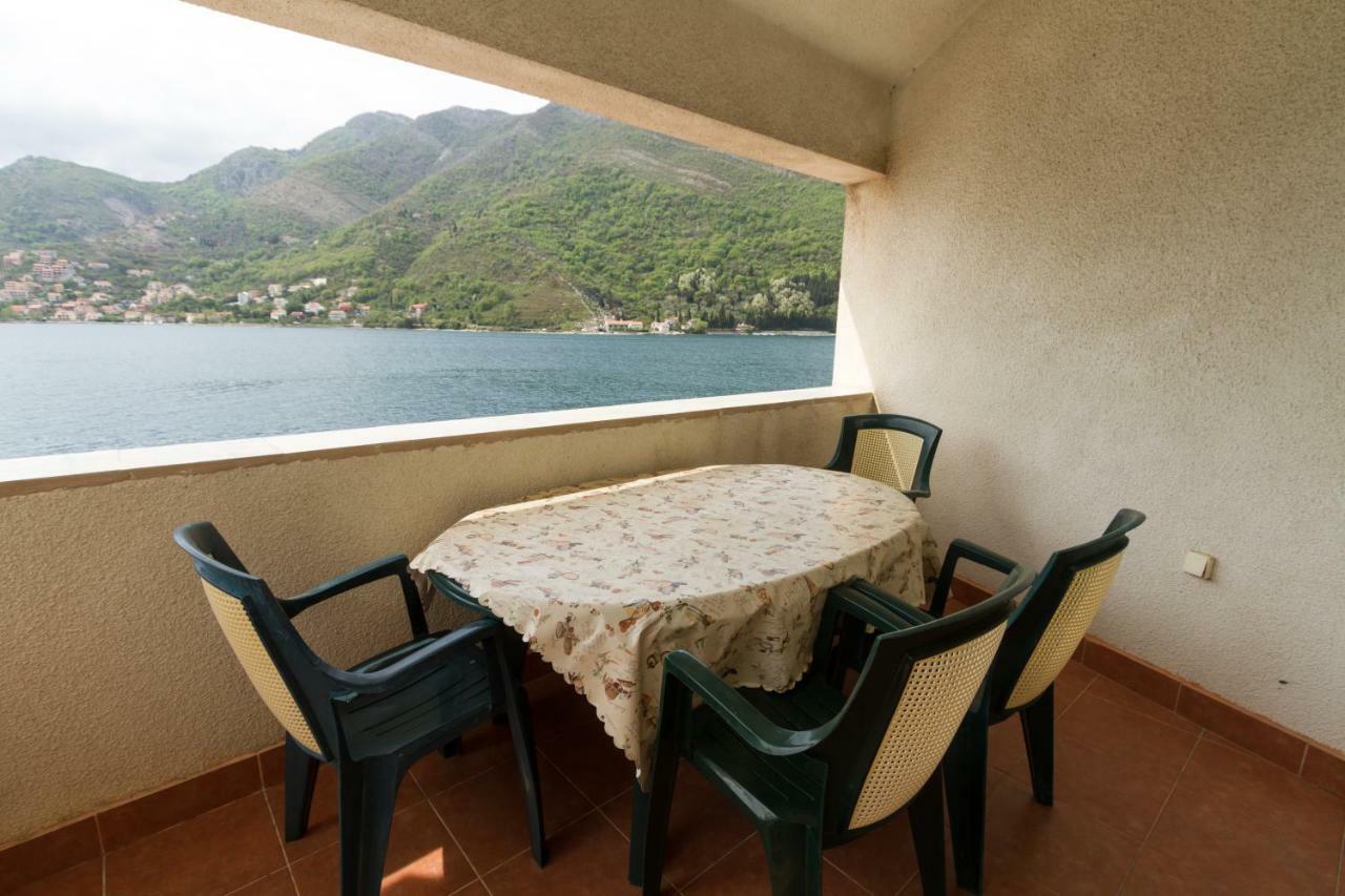Apartmani Vesna Tivat Exterior photo